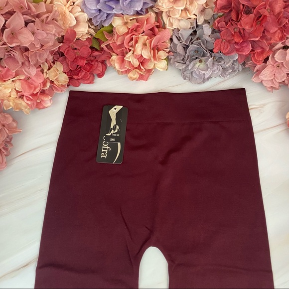 Soft Fleece Lined High Waist Burgundy Yoga Leggings - Picture 9 of 16